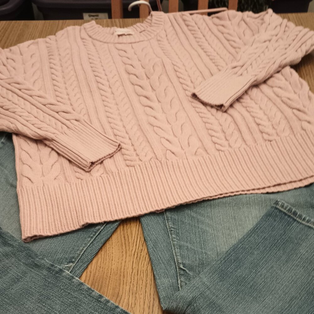 Philosophy Size L Pink Cable Knit Sweater (EUC)